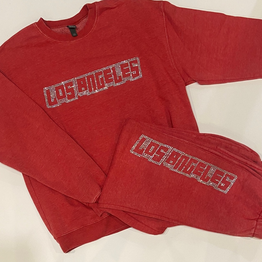 RED LOS ANGELES SWEATSUIT WITH RHINESTONES• SIZE MEDIUM•EUC